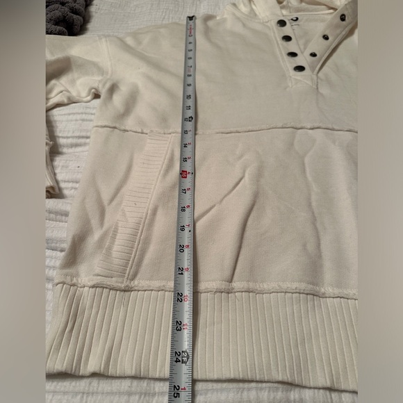 SO Cream Button-Up Hoodie - Picture 7 of 8